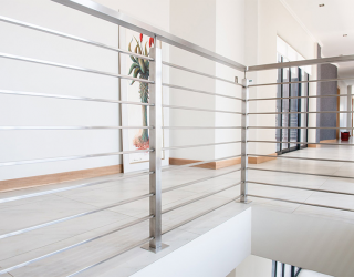 Đừng bỏ lỡ cơ sở chuyên sản xuất lan can inox Long Khánh